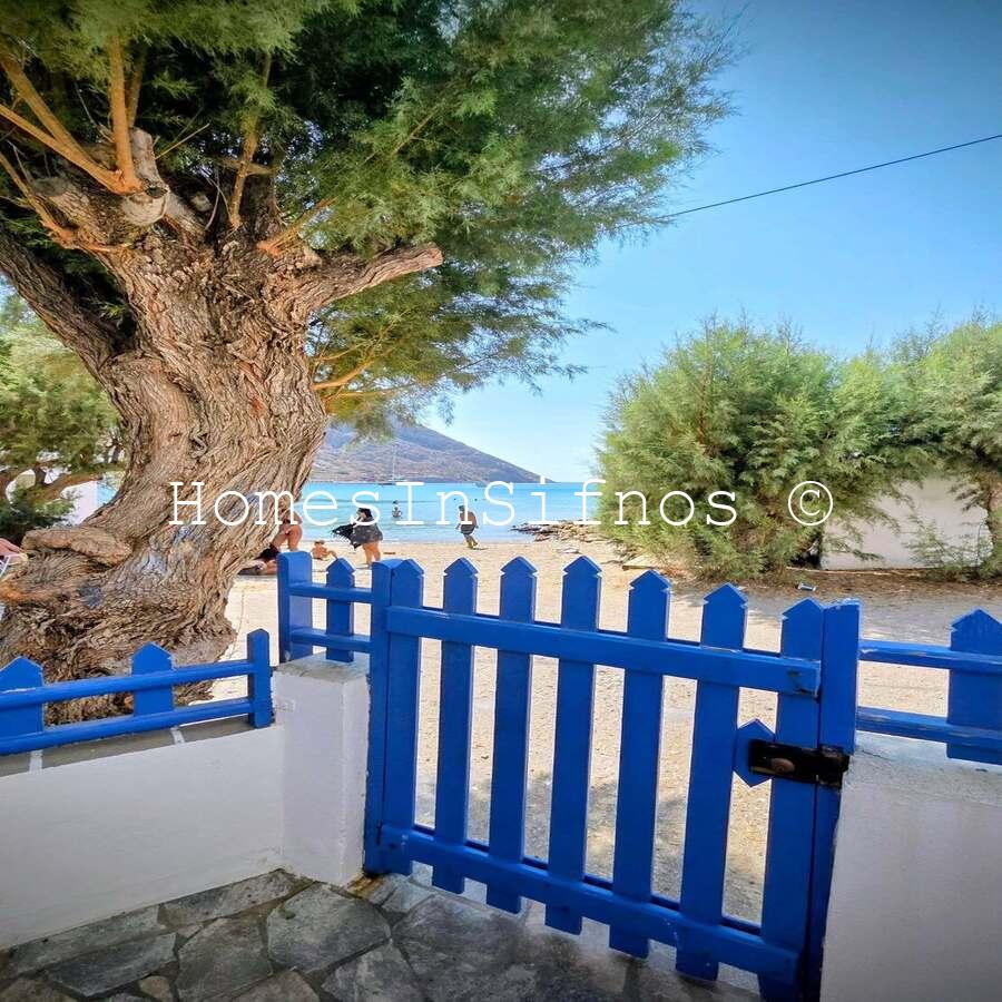 Sifnos-Gr-Kamares-seaside-house-for-sale